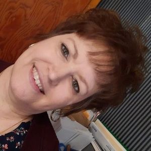 Meet your Posher, Juanita